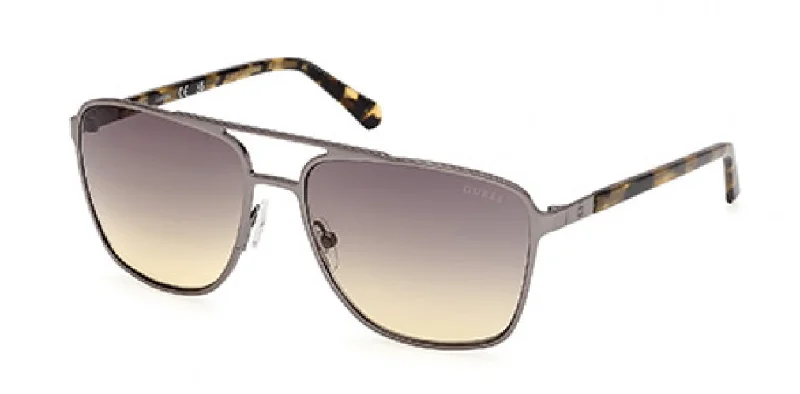 Men's sporty sunglasses with anti - slip nose pads​​ Guess 00210 Sunglasses