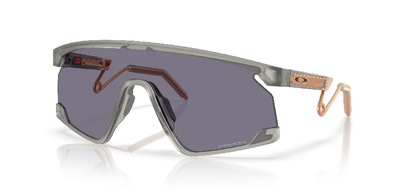Men's oversized sunglasses for a bold statement Oakley BXTR Metal Forge Collection Men's oversized sunglasses for a bold statement Oakley BXTR Metal Forge Collection