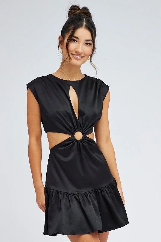 Black Black Ring Detail Keyhole Dress