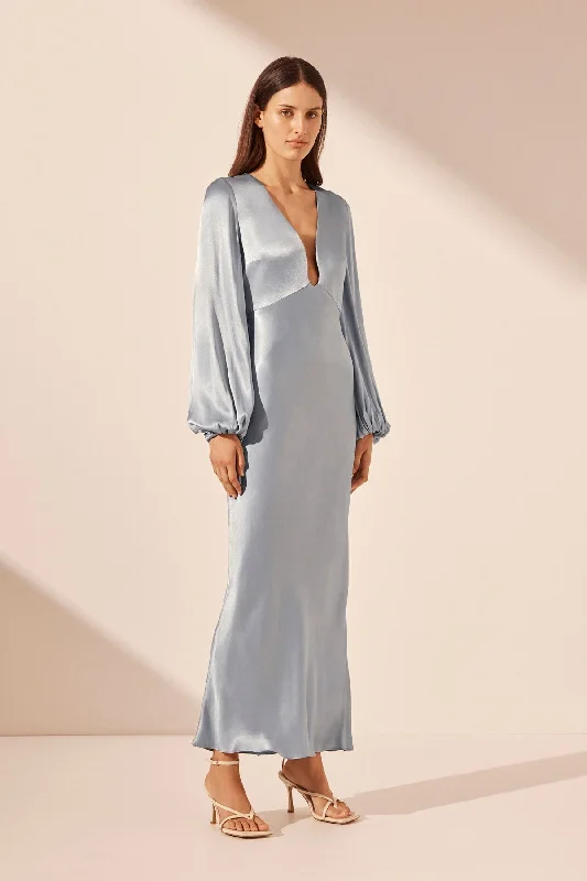 LA LUNE PLUNGED NECK BALLOON SLEEVE MIDI DRESS - POWDER BLUE