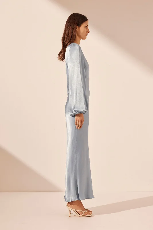 LA LUNE PLUNGED NECK BALLOON SLEEVE MIDI DRESS - POWDER BLUE