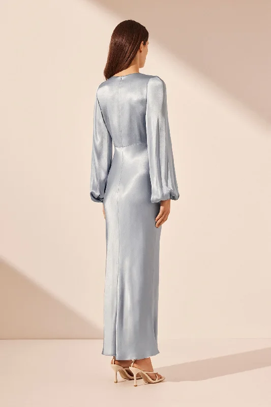 LA LUNE PLUNGED NECK BALLOON SLEEVE MIDI DRESS - POWDER BLUE