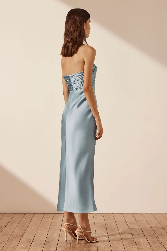 LUXE STRAPLESS RUCHED BODICE MIDI DRESS - AZURE