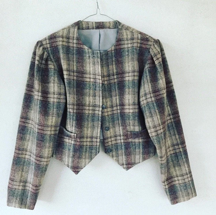 Wool jacket puff sleeves