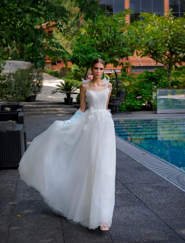 Breathtaking Spaghetti Straps Wedding Gown