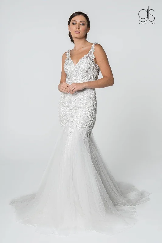 Long Sleeveless V-Neck Mermaid Wedding Gown