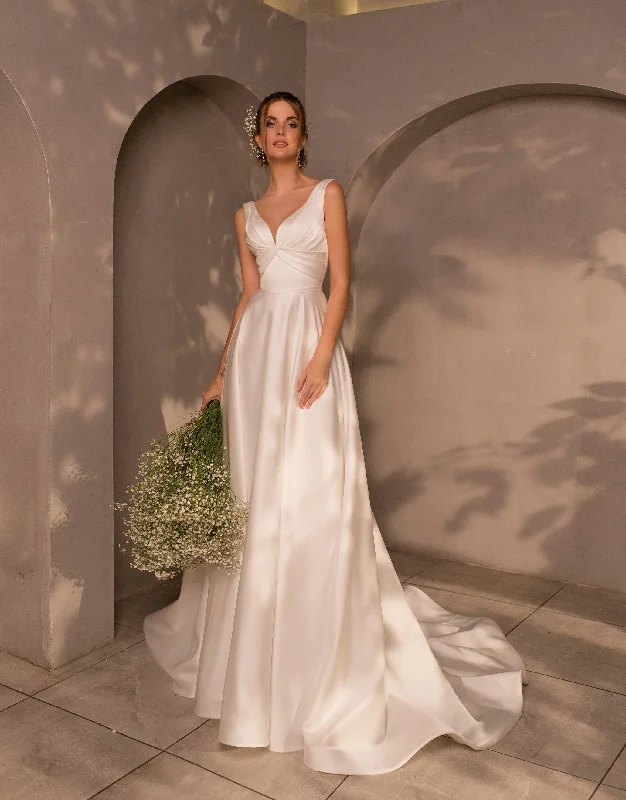 Petite Minimalist A-Line Wedding Dress